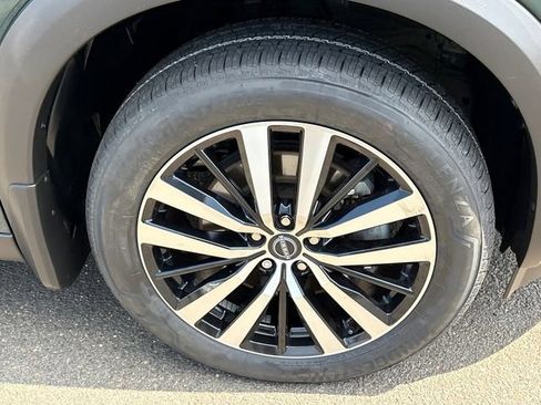 Certified 2023 Nissan Pathfinder Platinum AWD/4WD image 7