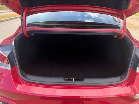 Used 2023 Hyundai Elantra SEL w/ Cargo Package FWD image 13