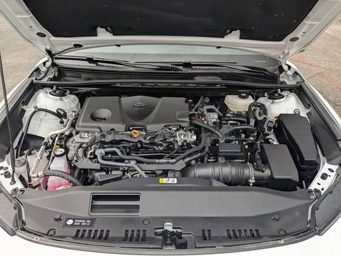 Used 2025 Toyota Camry SE image 28