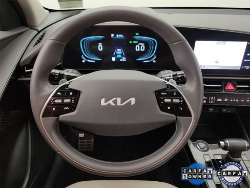 Certified 2024 Kia Niro EX Touring image 24