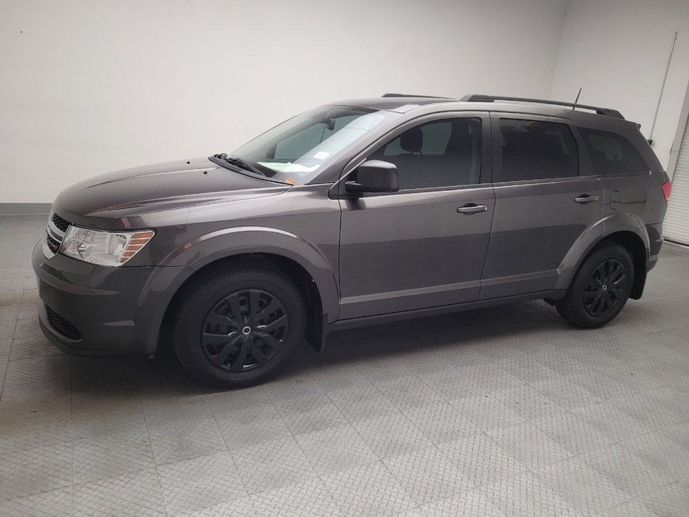 Used 2018 Dodge Journey SE w/ Mopar All Weather Group FWD image 2