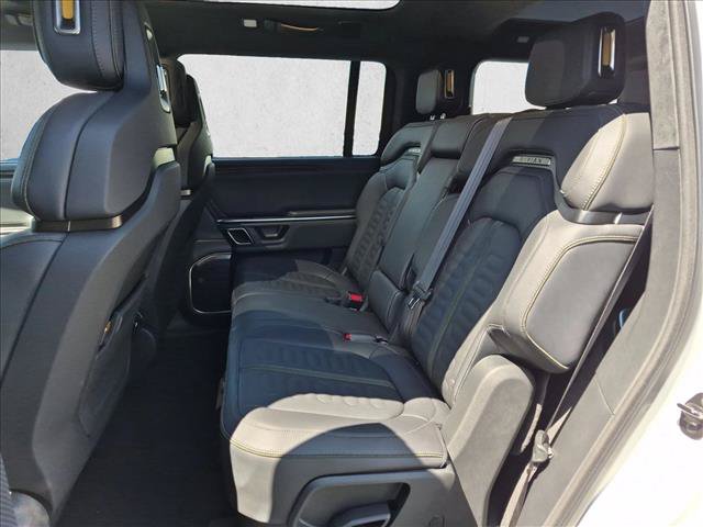 Used 2023 Rivian R1S Adventure Dual AWD/4WD image 21
