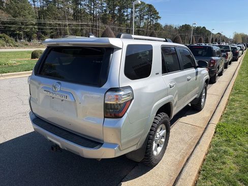 Used 2022 Toyota 4Runner SR5 image 22