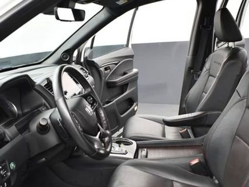 Used 2021 Honda Pilot Black Edition image 7