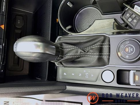 Used 2023 Volkswagen Atlas SE image 17