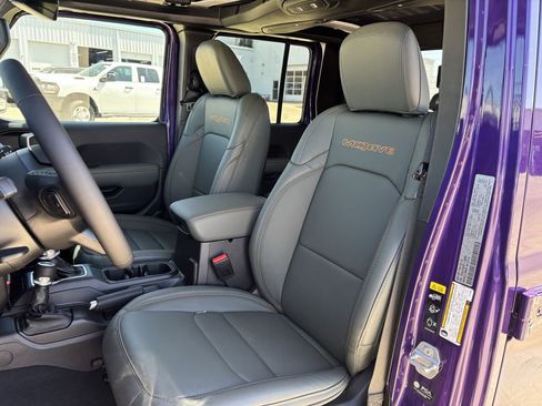 New 2026 Jeep Gladiator Mojave AWD/4WD image 21