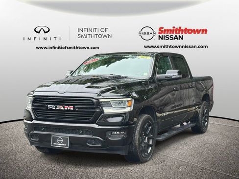 Used 2023 RAM 1500 Laramie AWD/4WD image 2