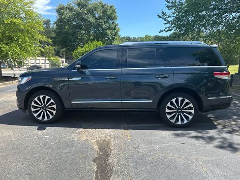 Used 2024 Lincoln Navigator Reserve AWD/4WD image 11