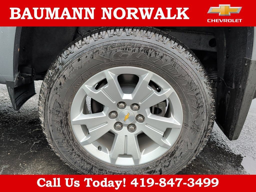 Used 2022 Chevrolet Colorado LT w/ LT Convenience Package RWD image 11