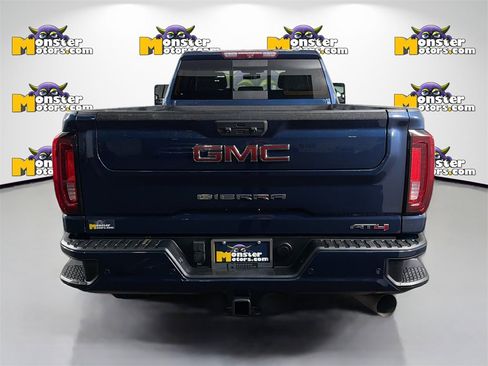 Used 2021 GMC Sierra 2500 AT4 w/ AT4 Preferred Package image 6