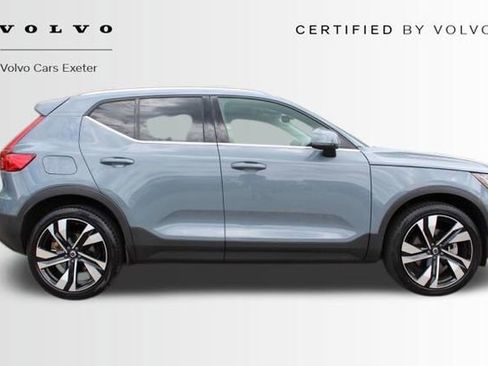Used 2023 Volvo XC40 B5 Plus w/ Protection Package Premier AWD/4WD image 11