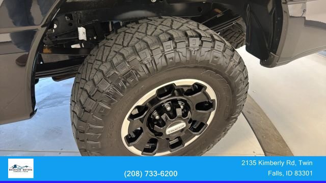 Used 2025 Ford F350 Platinum w/ Tremor Off-Road Package AWD/4WD image 14