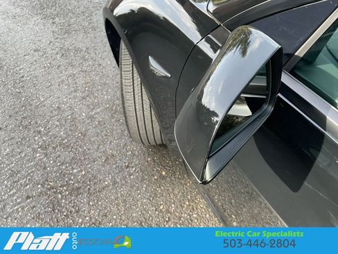 Used 2024 Tesla Model 3 Standard Range RWD image 19