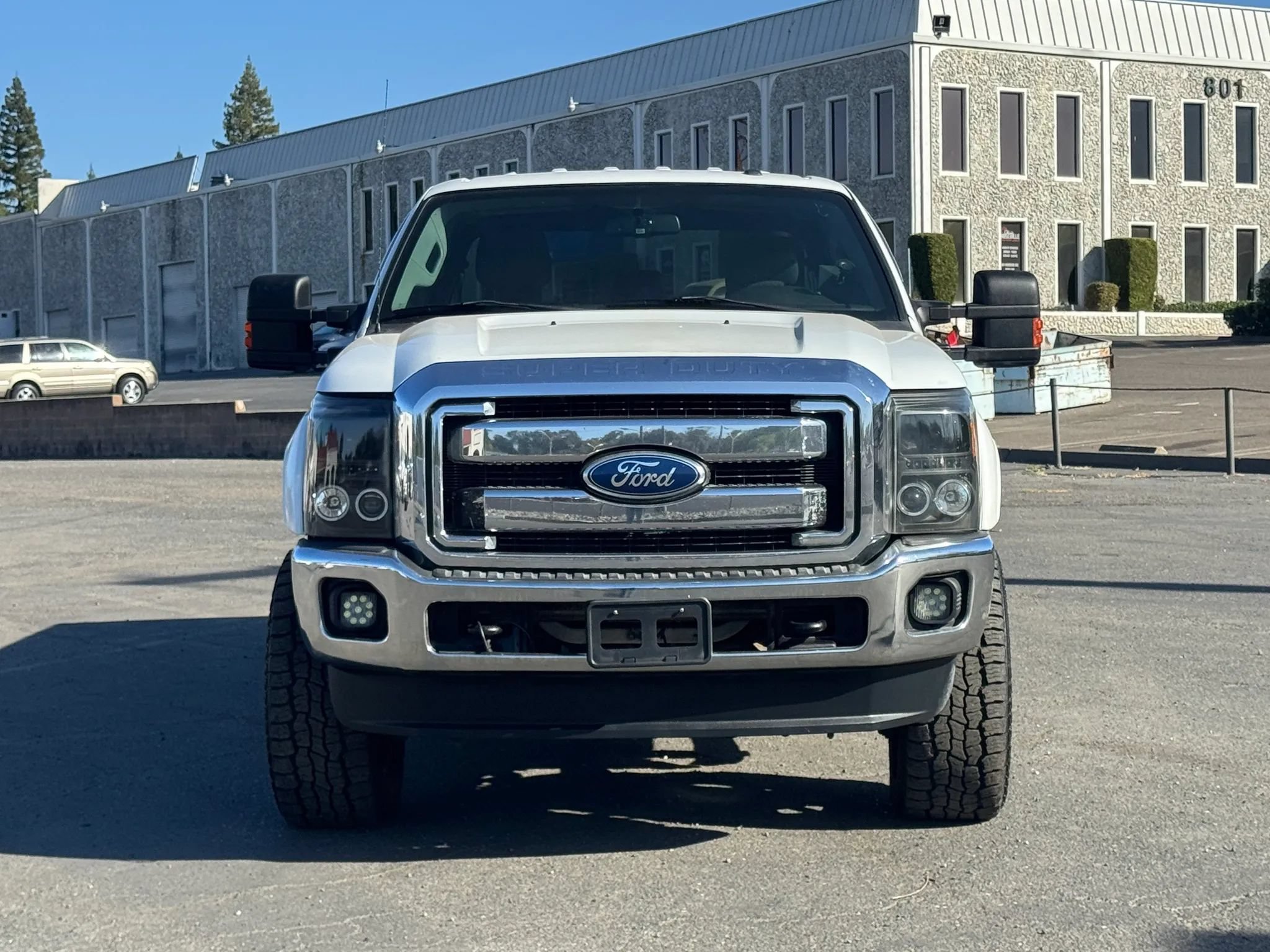 Used 2011 Ford F250 XLT w/ FX4 4X4 Off-Road Pkg image 3