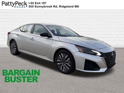 Used 2024 Nissan Altima 2.5 SV