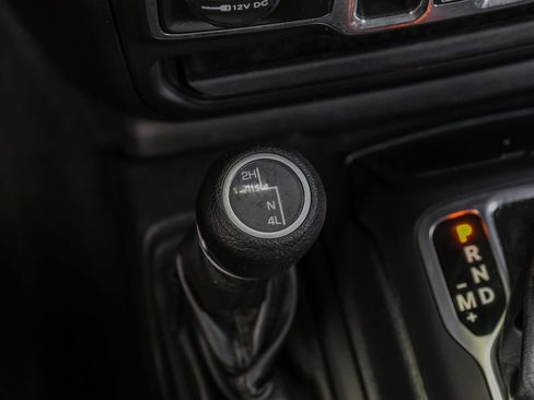 Used 2021 Jeep Wrangler Unlimited Sport AWD/4WD image 35