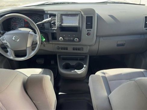 Used 2021 Nissan NV 2500 S image 22