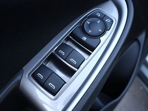 Used 2025 Chevrolet Malibu LT image 8