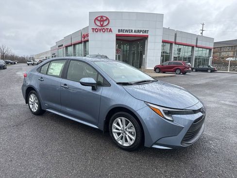 New 2026 Toyota Corolla LE image 2