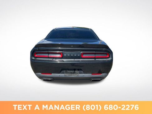 Used 2019 Dodge Challenger R/T RWD image 4