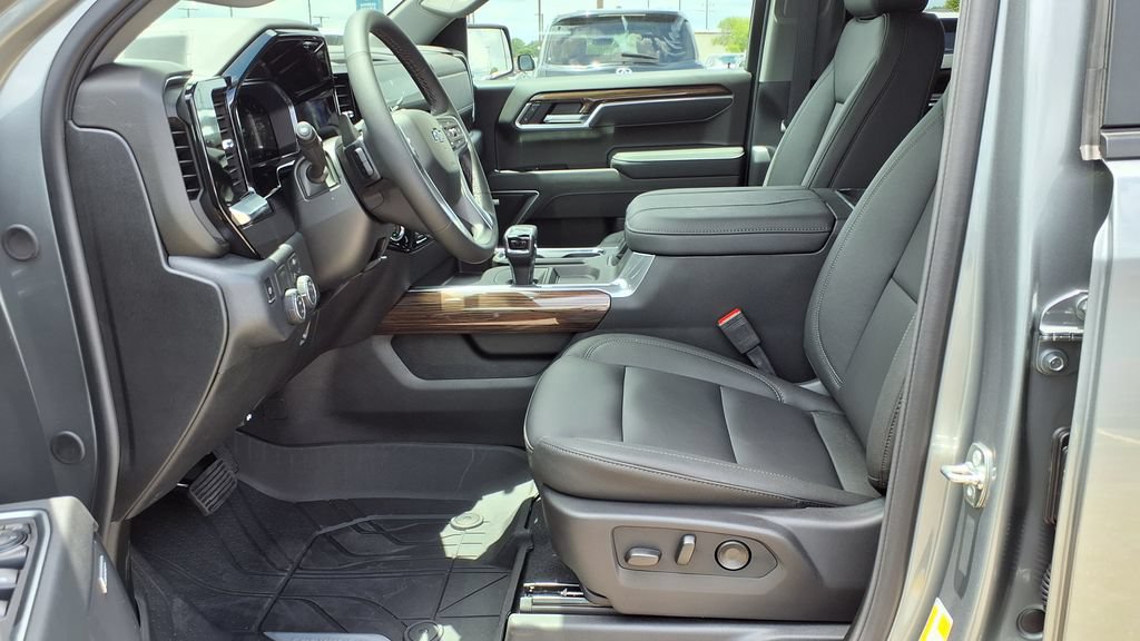 New 2026 Chevrolet Silverado 1500 RST w/ Convenience Package II RWD image 19