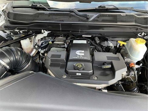 Used 2021 RAM 5500 Tradesman image 13