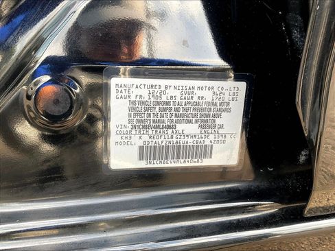 Used 2021 Nissan Versa SV FWD image 18