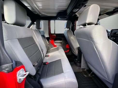 Used 2009 Jeep Wrangler Unlimited X AWD/4WD image 21