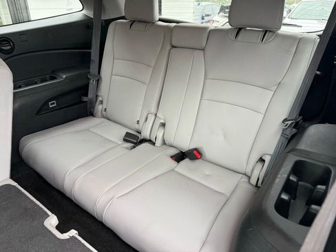 Used 2021 Honda Pilot Special Edition image 12