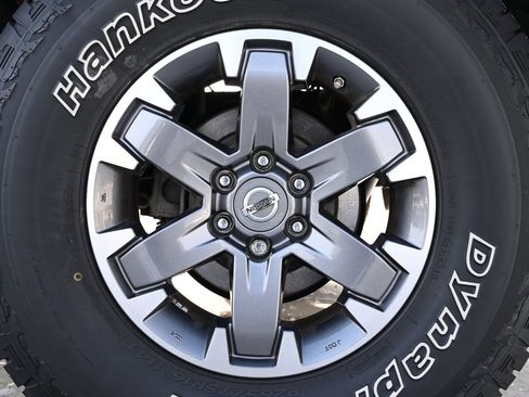 Used 2019 Nissan Frontier PRO-4X image 47