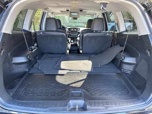 Certified 2022 Honda Pilot Touring image 40
