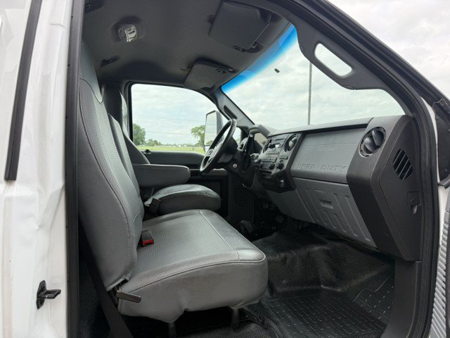 Used 2019 Ford F650 2WD Regular Cab Super Duty image 9