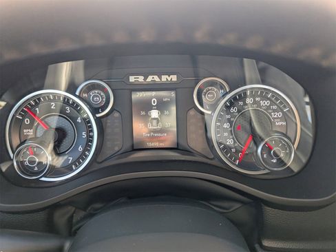 Used 2023 RAM 1500 Big Horn image 30