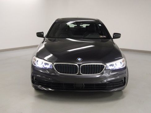 Used 2019 BMW 530e xDrive image 3