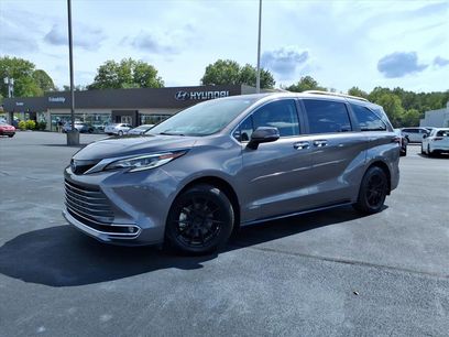Used 2021 Toyota Sienna Platinum