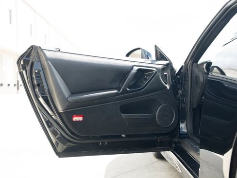 Used 2017 Nissan GT-R Premium image 14