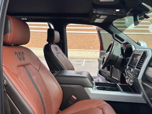 Used 2020 Ford F250 King Ranch w/ King Ranch Ultimate Package image 32