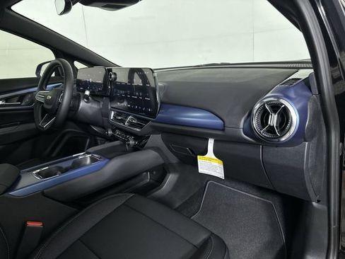 New 2026 Chevrolet Equinox EV LT FWD image 30