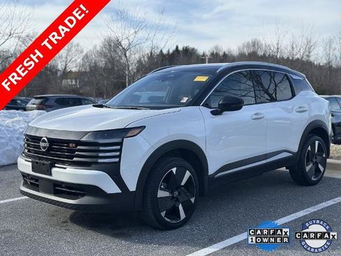 Certified 2025 Nissan Kicks SR image 1