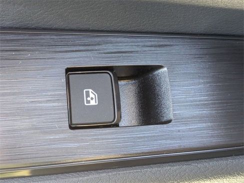 New 2026 Nissan Kicks SV w/ SV Premium Package image 26