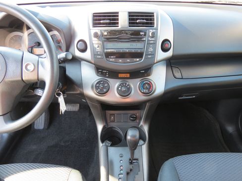 Used 2010 Toyota RAV4 Sport image 16