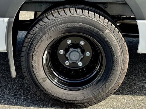 Used 2025 Mercedes-Benz Sprinter 3500 image 36