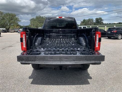 Used 2025 Ford F350 King Ranch w/ FX4 Off-Road Package image 12