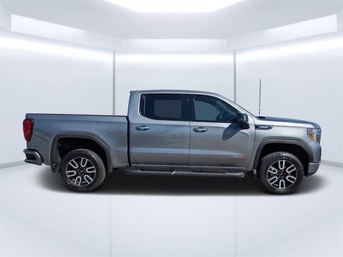 Used 2021 GMC Sierra 1500 AT4 image 2