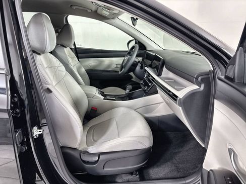 Certified 2025 Hyundai Tucson SEL FWD image 25