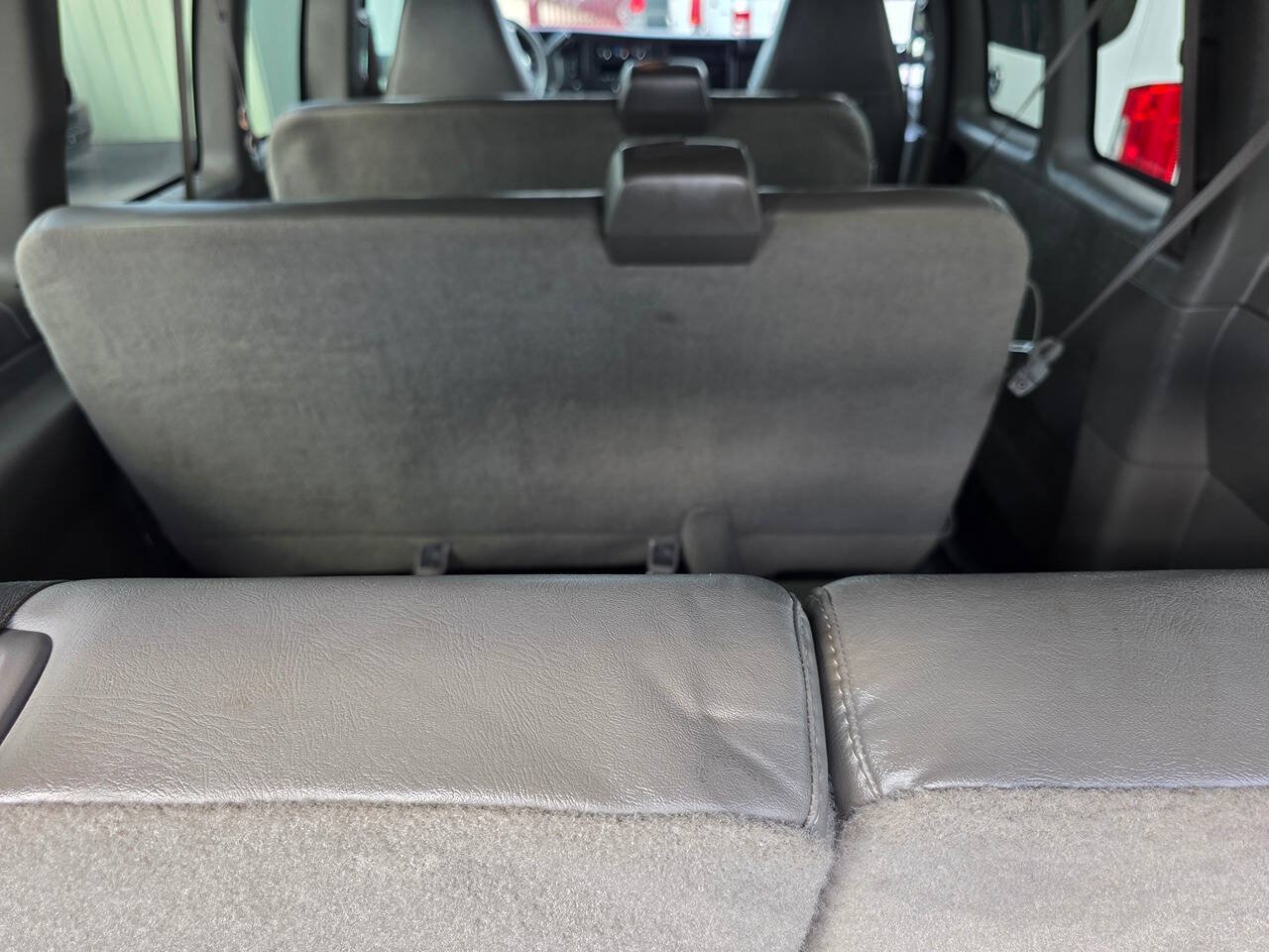 Used 2024 Chevrolet Express 3500 LS RWD image 20