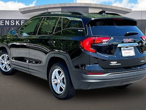 Used 2019 GMC Terrain SLE w/ Driver Convenience Package AWD/4WD image 14