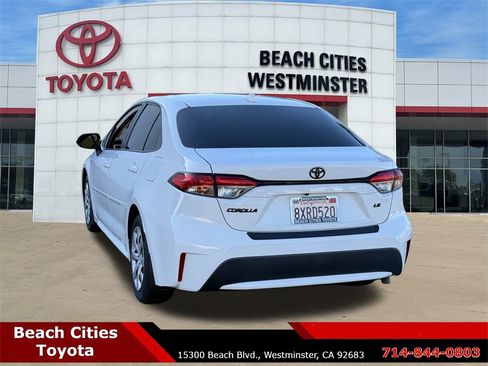 Certified 2022 Toyota Corolla LE image 9