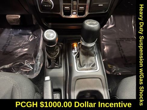 Used 2022 Jeep Wrangler Unlimited Sport image 15