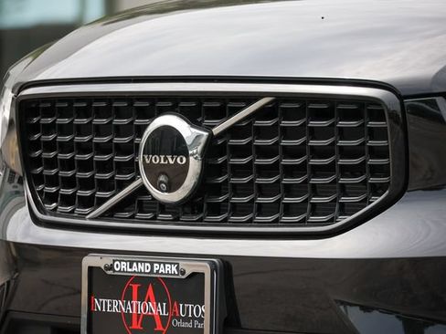 Certified 2024 Volvo XC40 B5 Ultimate w/ Protection Package Premier AWD/4WD image 20